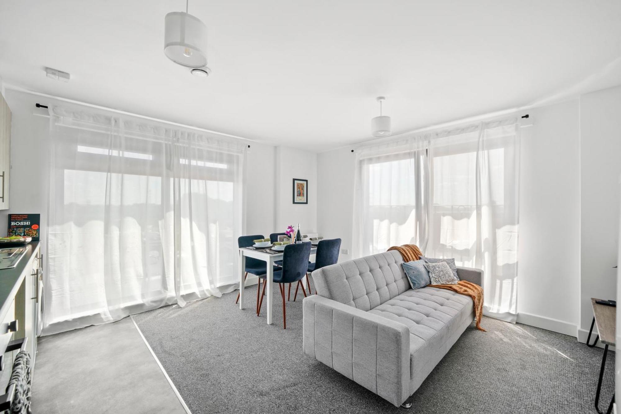 One And Two Bed Apartments Slough Near Heathrow Colnbrook Buitenkant foto