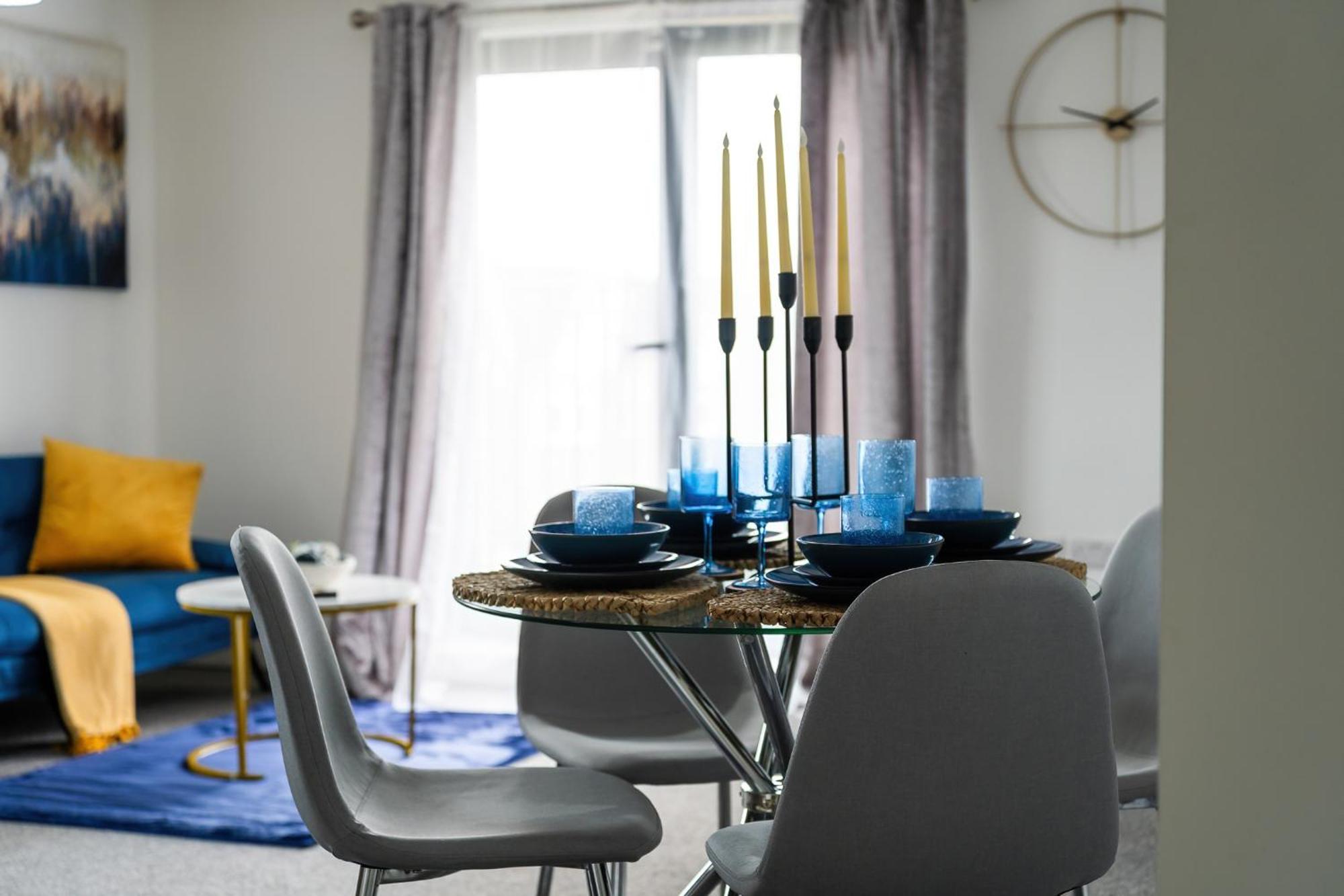 One And Two Bed Apartments Slough Near Heathrow Colnbrook Buitenkant foto