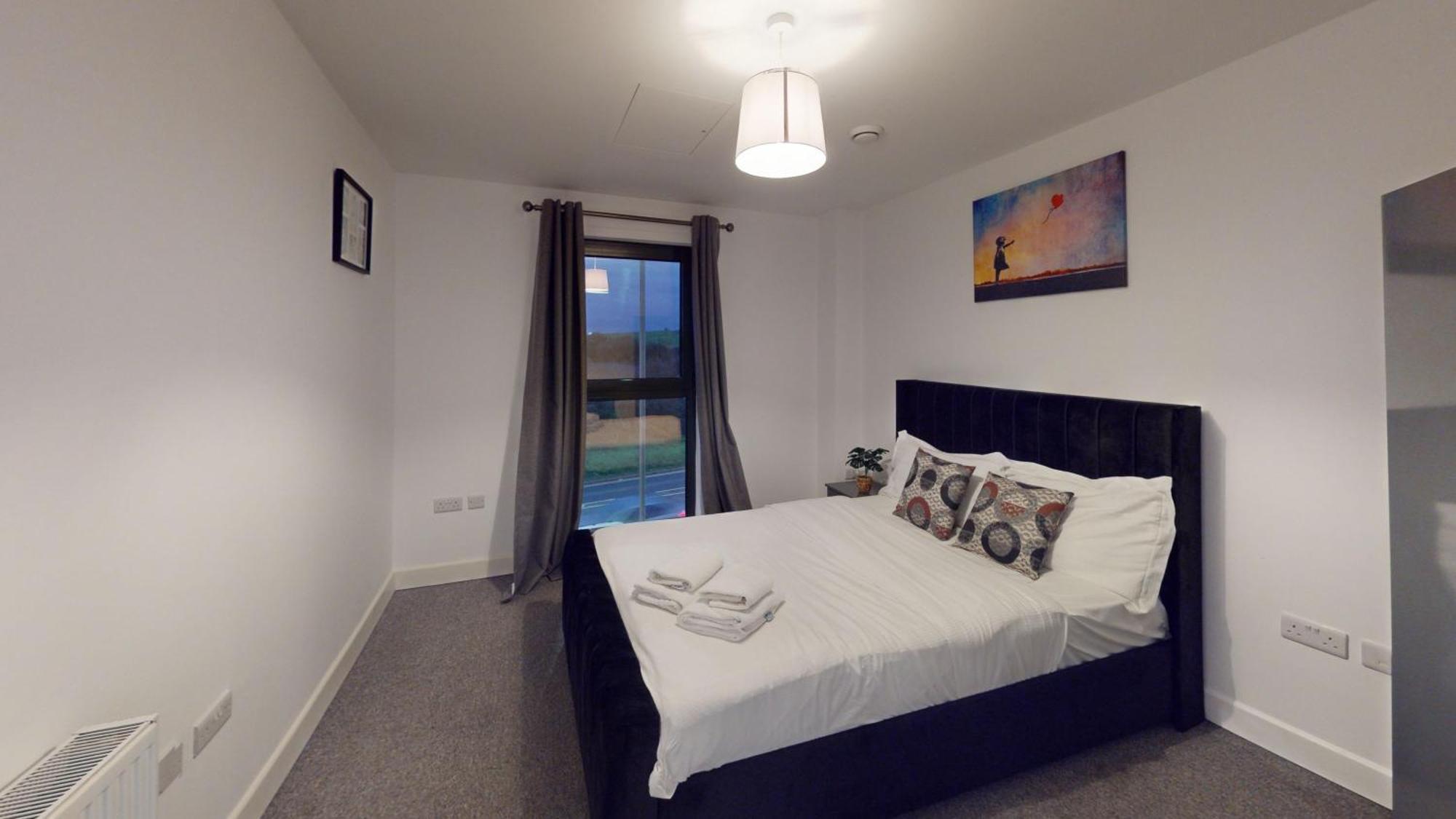 One And Two Bed Apartments Slough Near Heathrow Colnbrook Buitenkant foto